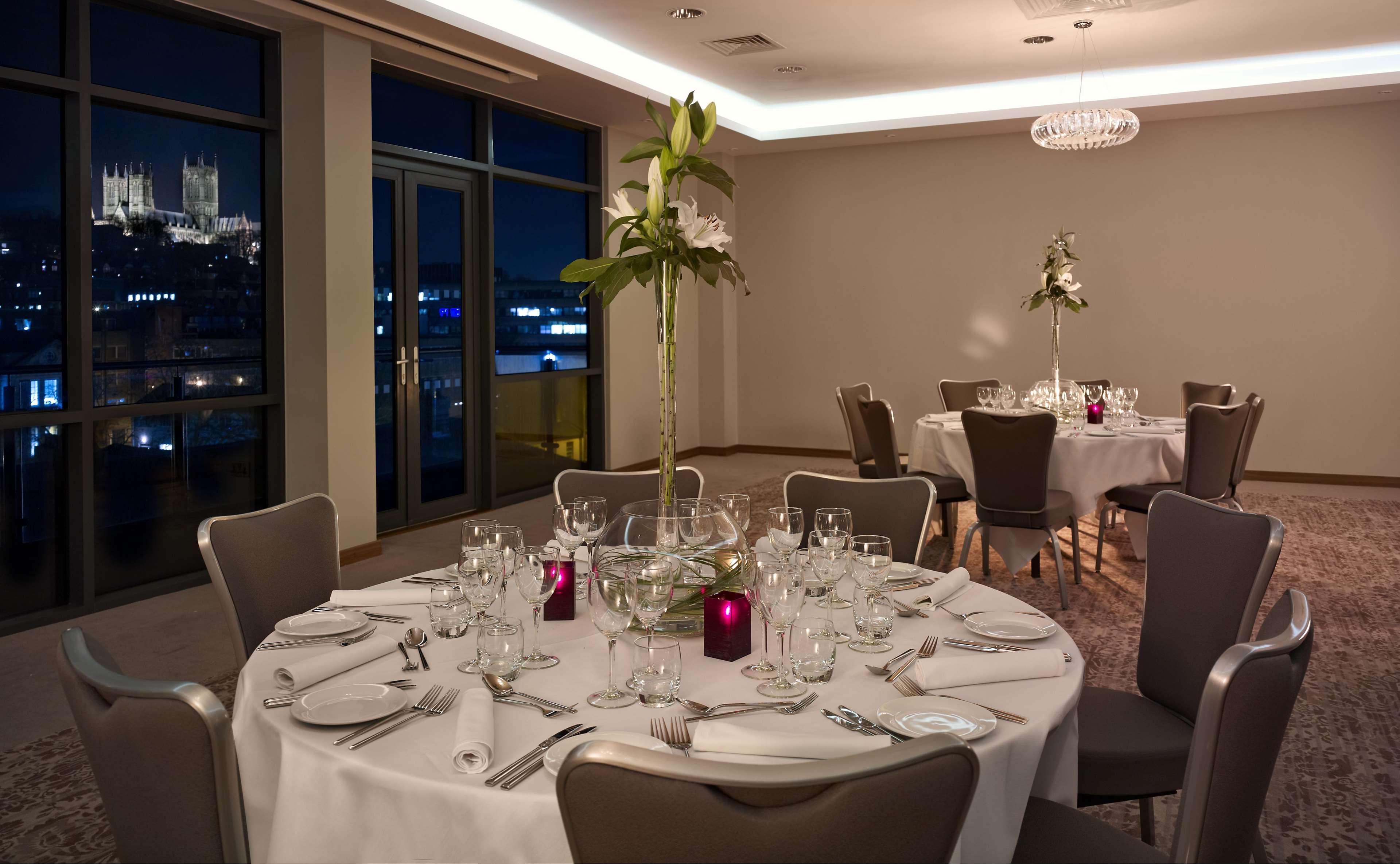 Doubletree By Hilton Lincoln Hotel Restaurante foto