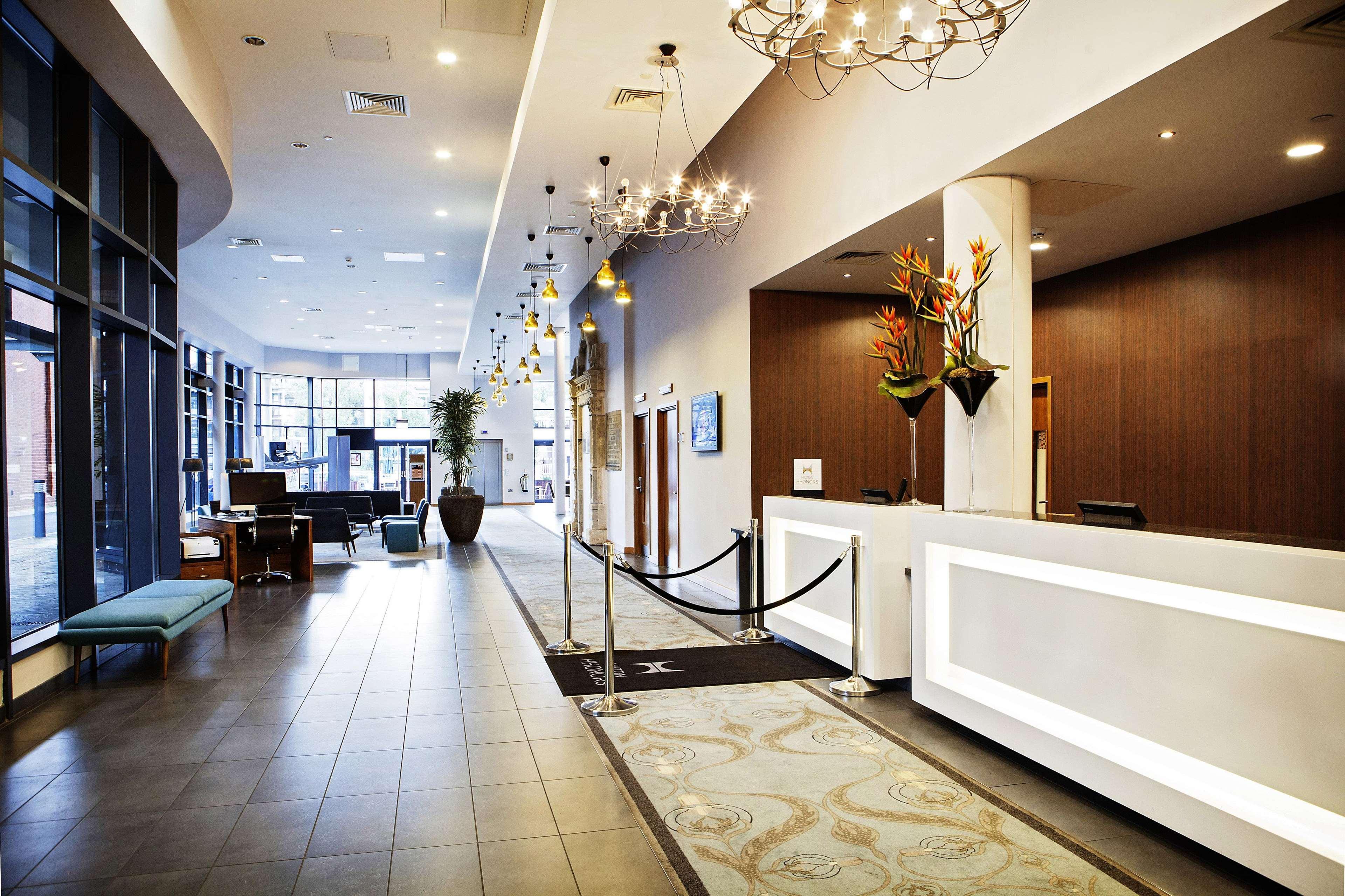Doubletree By Hilton Lincoln Hotel Exterior foto