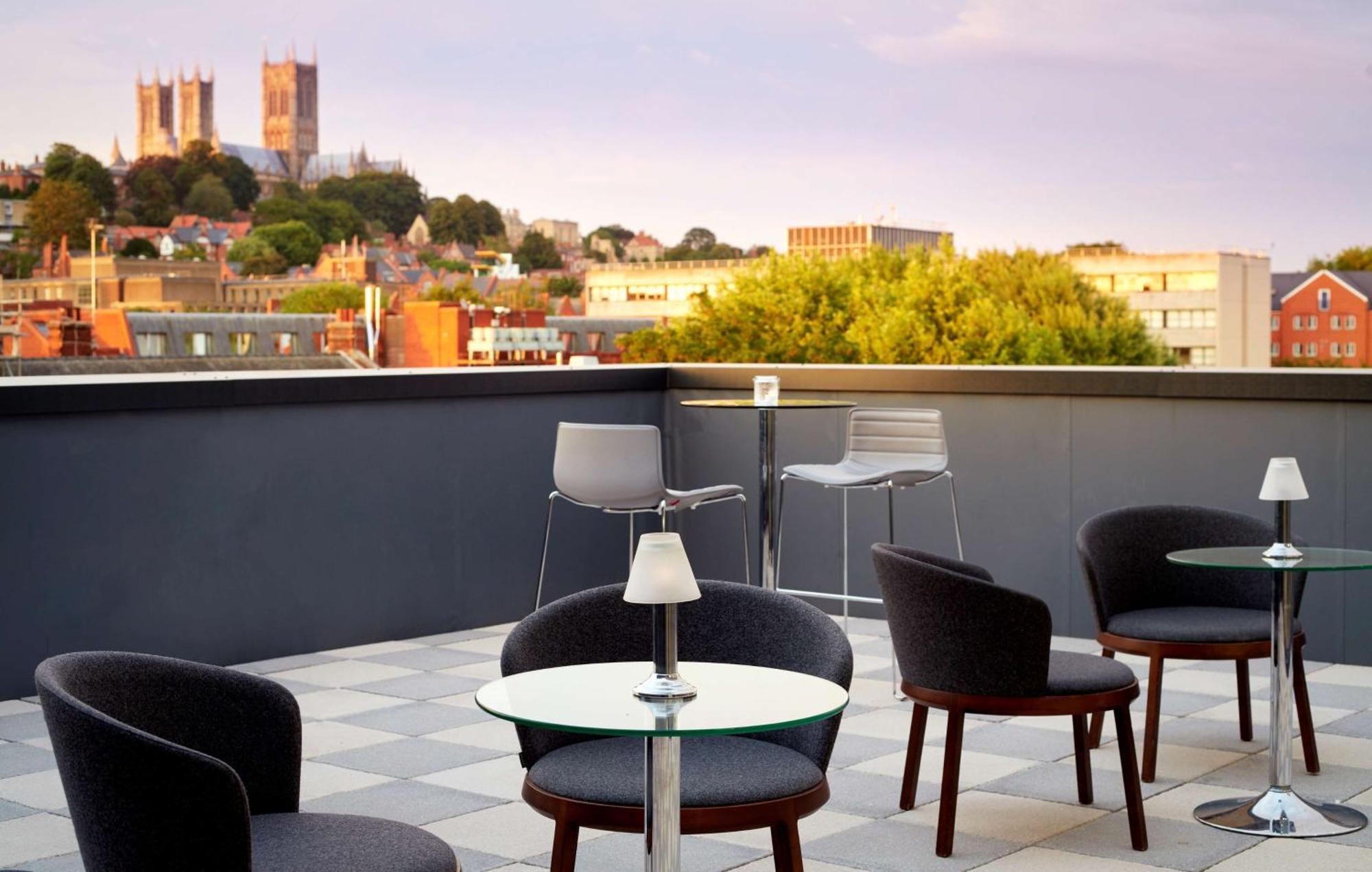 Doubletree By Hilton Lincoln Hotel Exterior foto